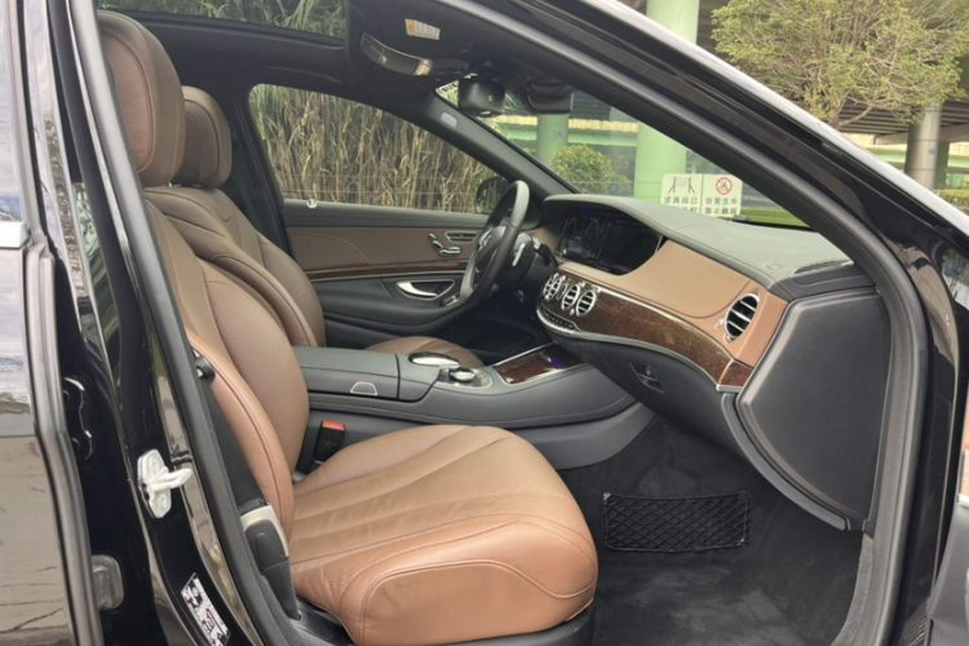 Used Mercedes-Benz S-Class 2017 S 320 L Business Model Interior 10
