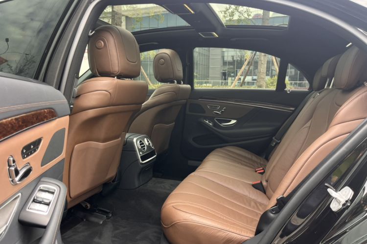Used Mercedes-Benz S-Class 2017 S 320 L Business Model Interior 11