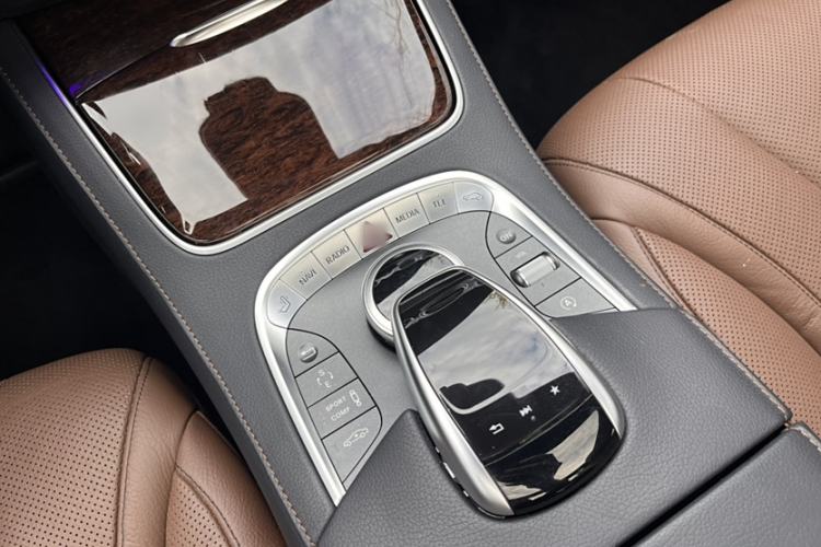 Used Mercedes-Benz S-Class 2017 S 320 L Business Model Interior 12