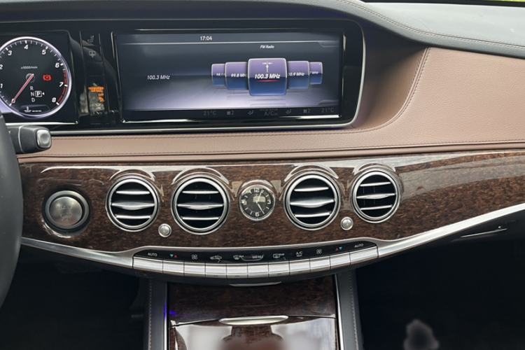 Used Mercedes-Benz S-Class 2017 S 320 L Business Model Interior 2