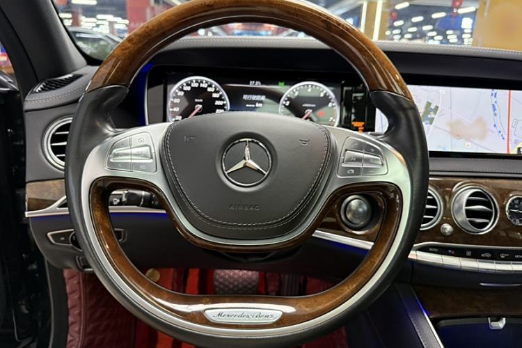 Used Mercedes-Benz S-Class 2017 S 320 L Luxury Model Interior 2