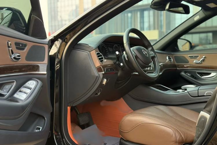Used Mercedes-Benz S-Class 2017 S 320 L Business Model Interior 2