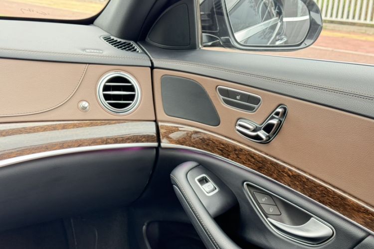 Used Mercedes-Benz S-Class 2017 S 320 L Business Model Interior 3