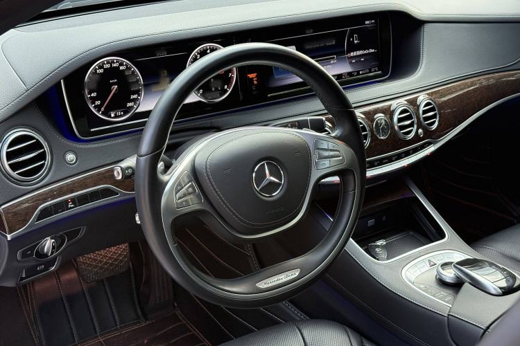 Used Mercedes-Benz S-Class 2017 S 320 L Business Model Interior 3