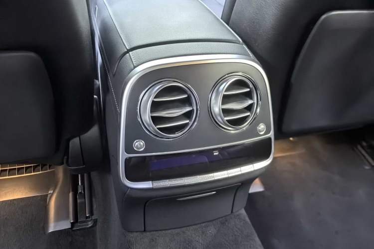Used Mercedes-Benz S-Class 2017 S 320 L Business Model Interior 3