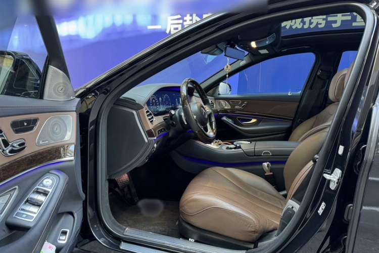 Used Mercedes-Benz S-Class 2017 S 320 L Business Model Interior 3