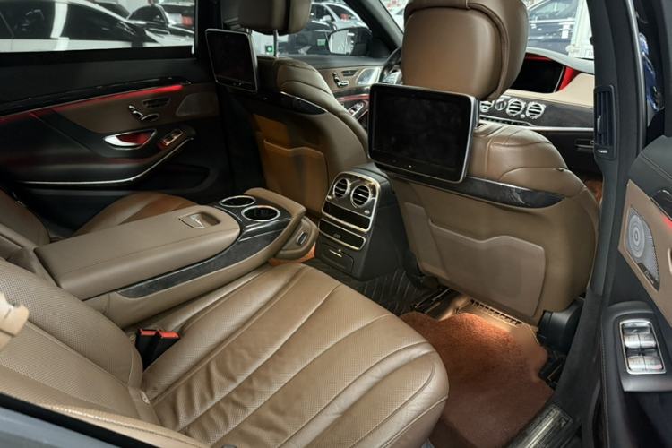 Used Mercedes-Benz S-Class 2017 S 400 L 4MATIC Interior 4