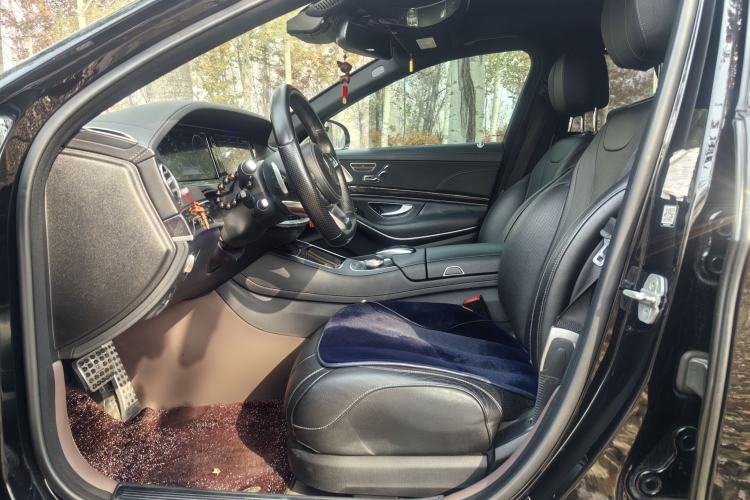 Used Mercedes-Benz S-Class 2017 S 400 L 4MATIC Interior 4