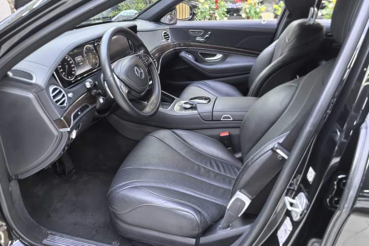 Used Mercedes-Benz S-Class 2017 S 320 L Business Model Interior 4