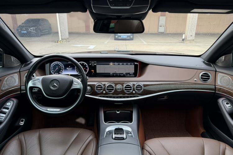 Used Mercedes-Benz S-Class 2017 S 320 L Business Model Interior 5