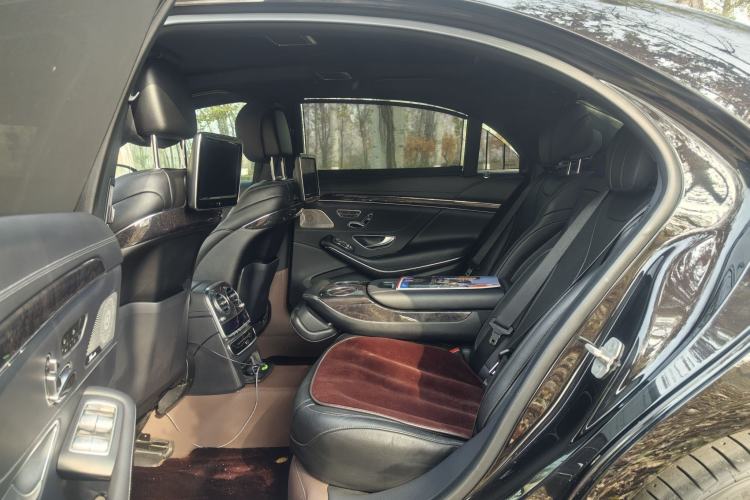 Used Mercedes-Benz S-Class 2017 S 400 L 4MATIC Interior 5