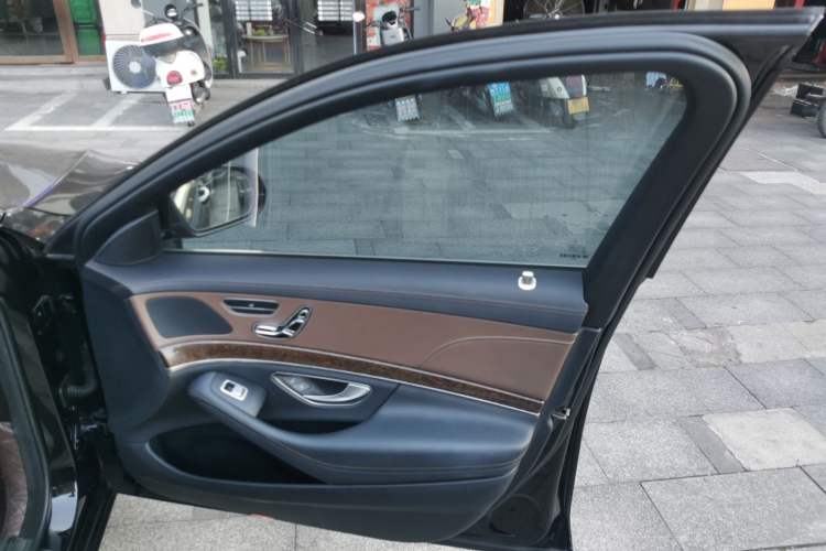 Used Mercedes-Benz S-Class 2017 S 320 L Business Model Interior 5