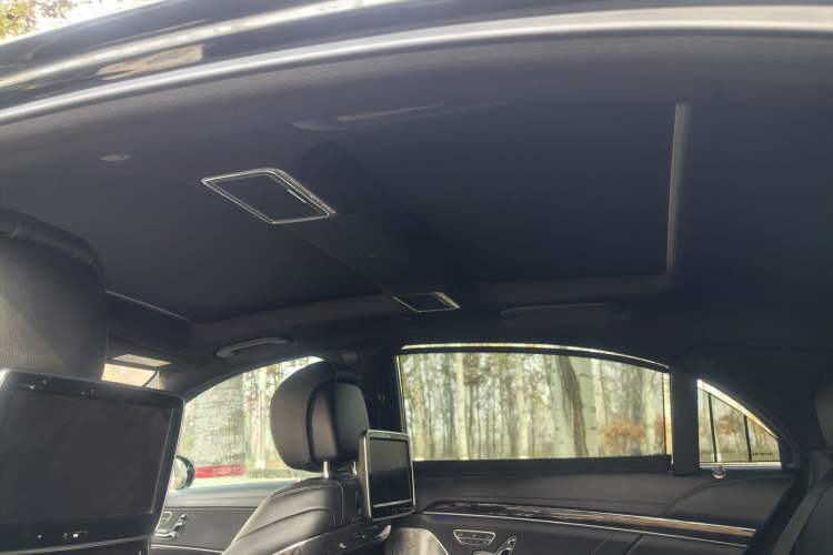 Used Mercedes-Benz S-Class 2017 S 400 L 4MATIC Interior 7