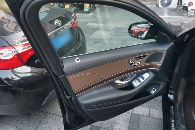 Used Mercedes-Benz S-Class 2017 S 320 L Business Model Interior 7