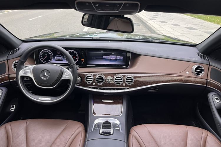 Used Mercedes-Benz S-Class 2017 S 320 L Business Model Interior 8