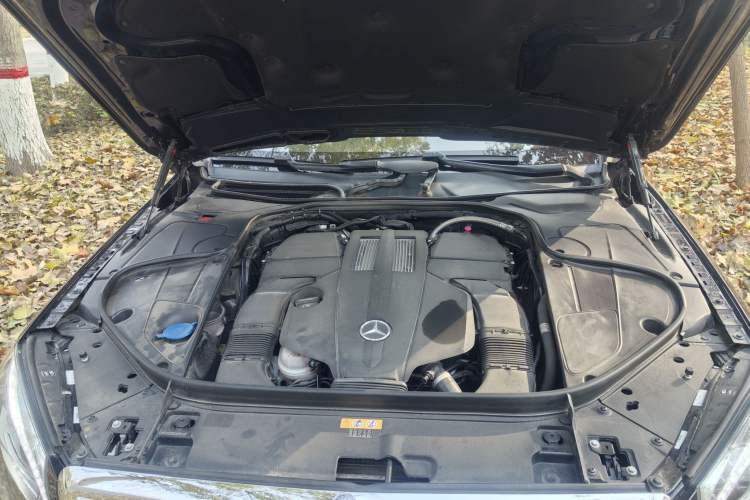 Used Mercedes-Benz S-Class 2017 S 400 L 4MATIC Interior 8