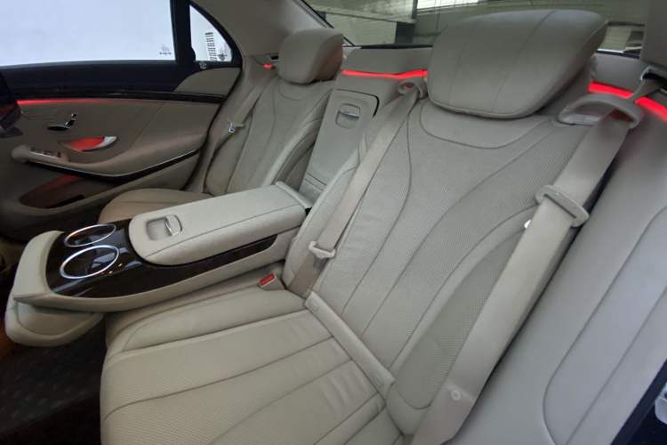 Used Mercedes-Benz S-Class 2017 S 320 L Luxury Model Interior 8