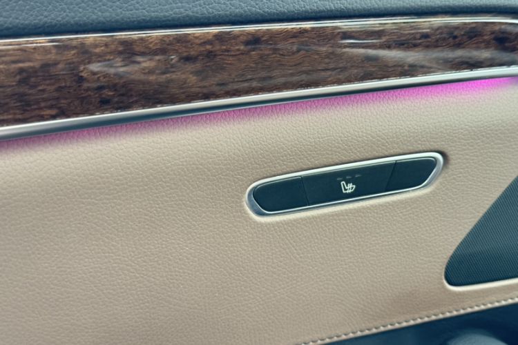 Used Mercedes-Benz S-Class 2017 S 320 L Business Model Interior 9