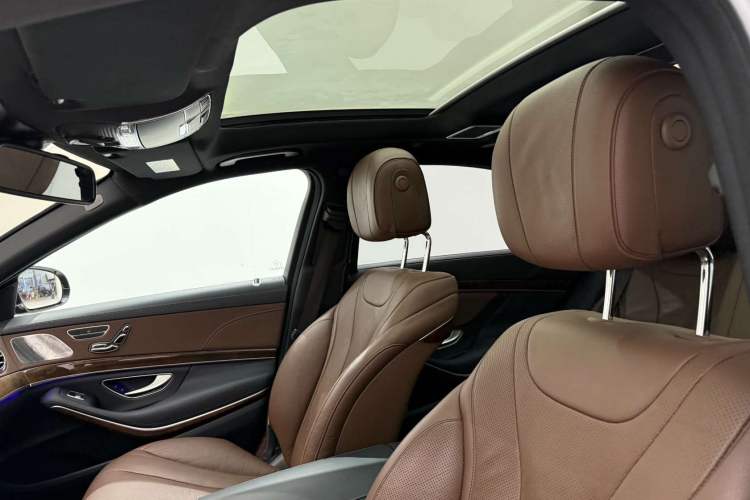 Used Mercedes-Benz S-Class 2017 S 400 L Interior 9