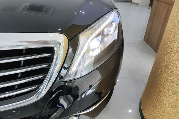 Used Mercedes-Benz S-Class 2017 S 320 L Business Model Left Front Headlight