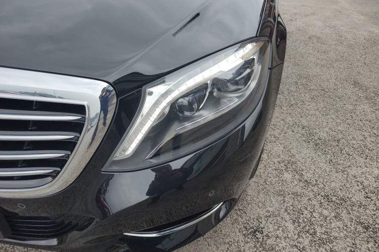 Used Mercedes-Benz S-Class 2017 S 400 L Left Front Headlight