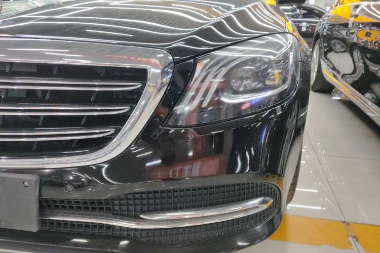 Used Mercedes-Benz S-Class 2017 S 320 L Business Model Left Front Headlight