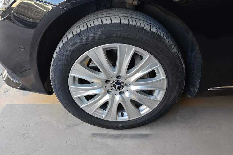 Used Mercedes-Benz S-Class 2017 S 320 L Business Model Left Front Wheel Hub