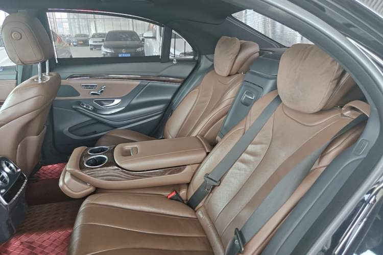 Used Mercedes-Benz S-Class 2017 S 320 L Business Model Left Rear Seat