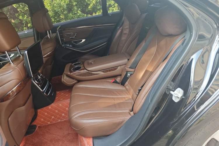 Used Mercedes-Benz S-Class 2017 S 320 L Luxury Model Left Rear Seat