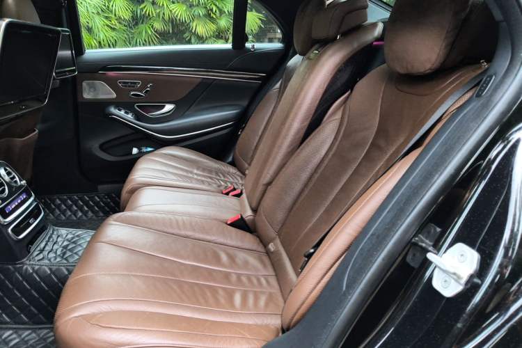 Used Mercedes-Benz S-Class 2017 S 400 L 4MATIC Left Rear Seat