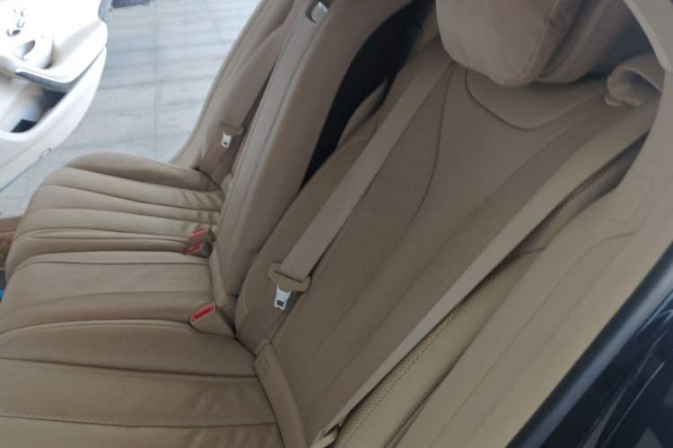 Used Mercedes-Benz S-Class 2017 S 400 L 4MATIC Left Rear Seat