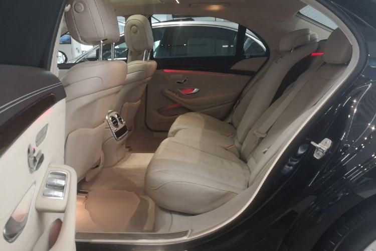 Used Mercedes-Benz S-Class 2017 S 320 L Business Upgrade Edition Left Rear Seat