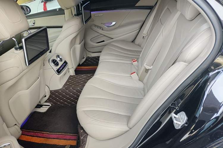 Used Mercedes-Benz S-Class 2017 S 320 L Business Model Left Rear Seat