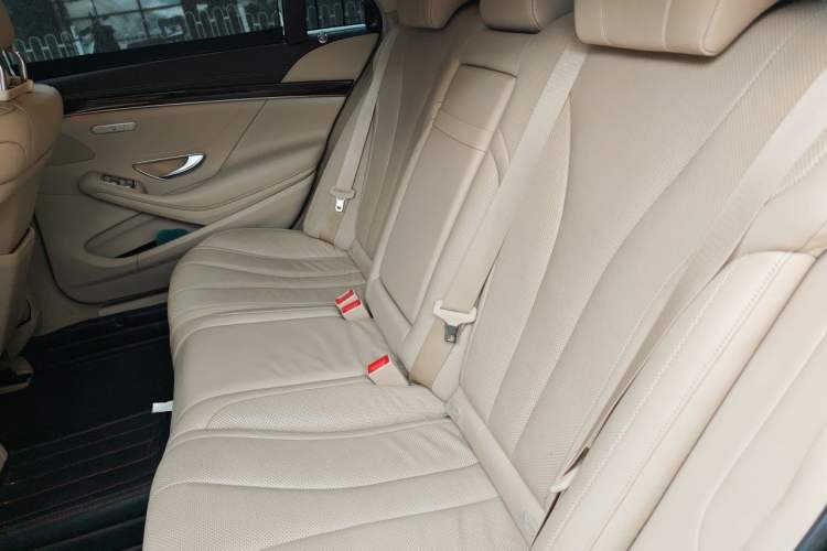 Used Mercedes-Benz S-Class 2017 S 320 L Business Model Left Rear Seat