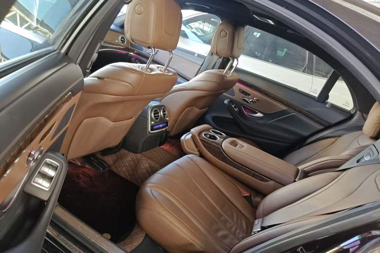 Used Mercedes-Benz S-Class 2017 S 320 L Business Model Left Rear Seat