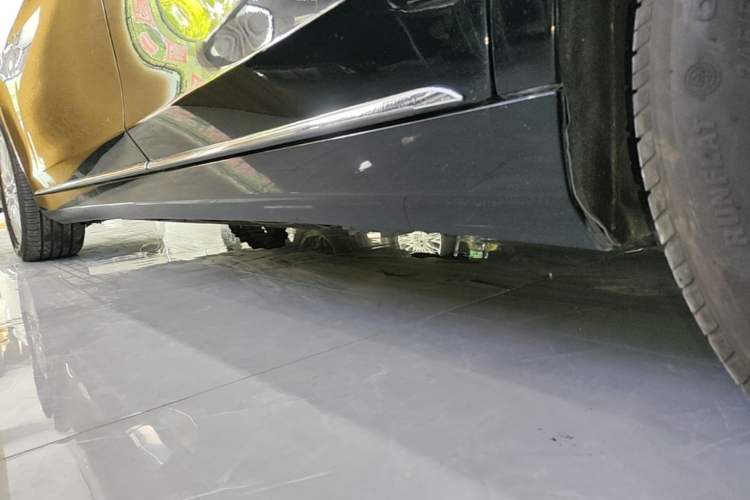 Used Mercedes-Benz S-Class 2017 S 320 L Business Model Left Side Sill
