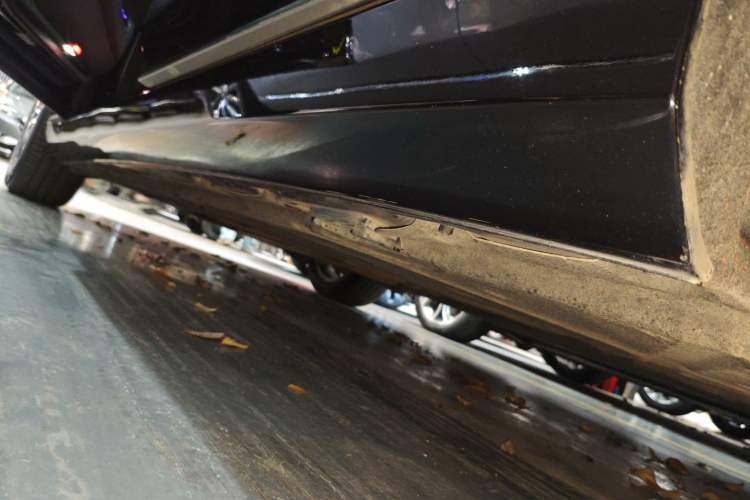 Used Mercedes-Benz S-Class 2017 S 320 L Business Model Left Side Sill
