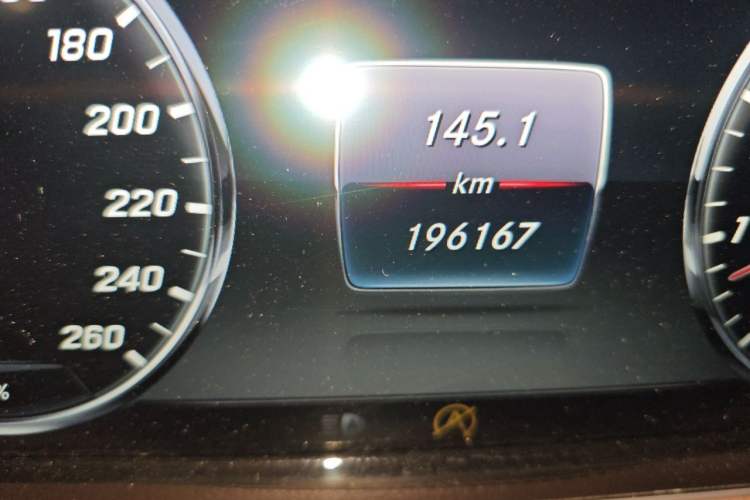 Used Mercedes-Benz S-Class 2017 S 320 L Business Model Odometer Close Up