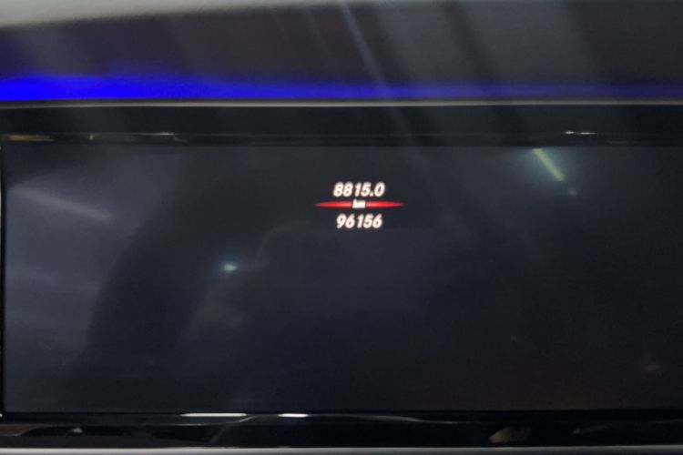 Used Mercedes-Benz S-Class 2017 S 320 L Business Model Odometer Close Up