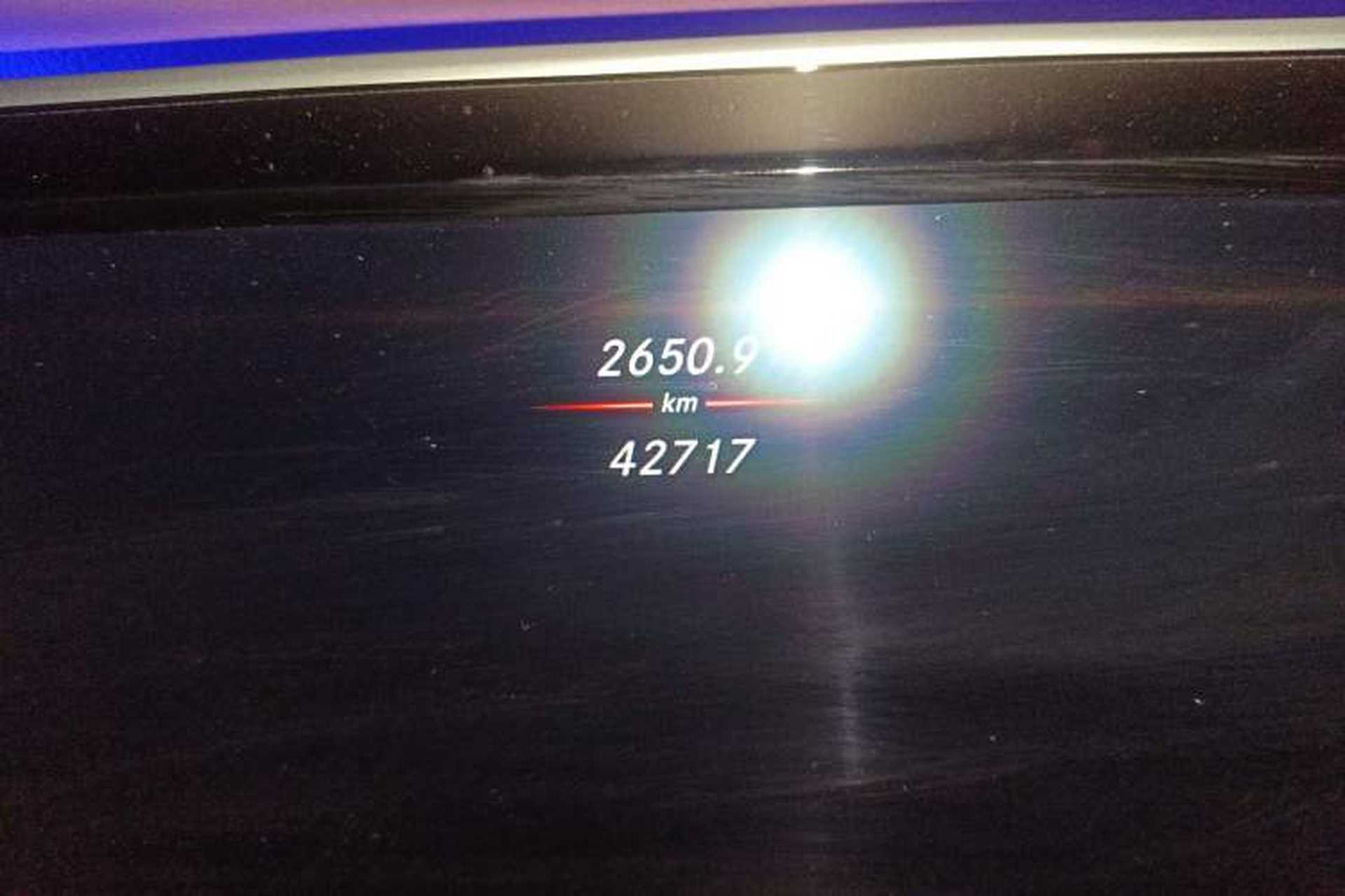 Used Mercedes-Benz S-Class 2017 S 320 L Business Model Odometer Close Up