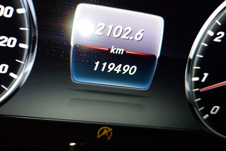 Used Mercedes-Benz S-Class 2017 S 320 L Business Model Odometer Close Up