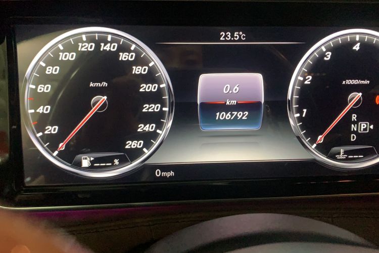 Used Mercedes-Benz S-Class 2017 S 400 L 4MATIC Odometer Close Up
