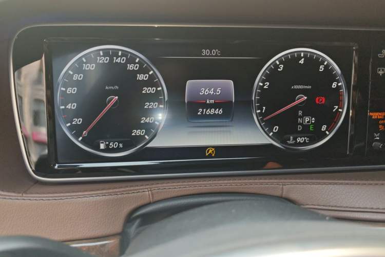 Used Mercedes-Benz S-Class 2017 S 320 L Luxury Model Odometer Close Up