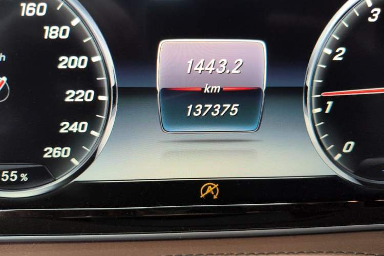 Used Mercedes-Benz S-Class 2017 S 400 L 4MATIC Odometer Close Up