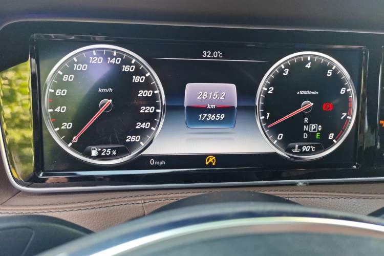 Used Mercedes-Benz S-Class 2017 S 320 L Business Upgrade Edition Odometer Close Up