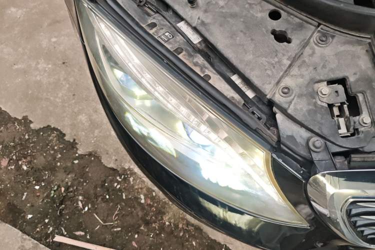 Used Mercedes-Benz S-Class 2017 S 320 L Luxury Model Right Front Headlight