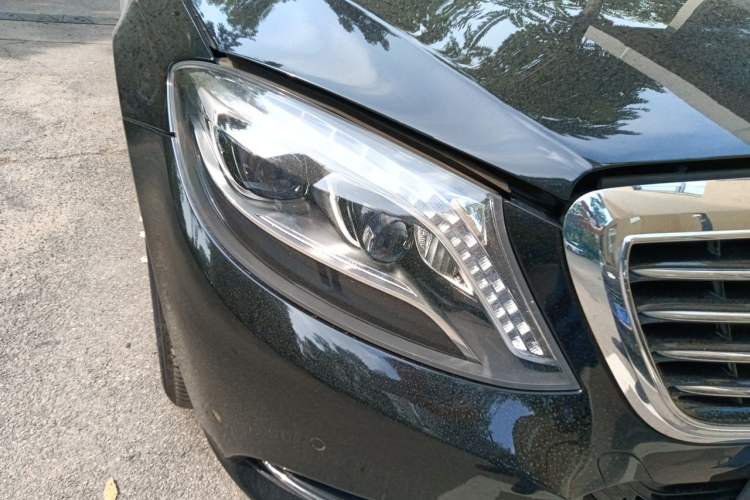 Used Mercedes-Benz S-Class  Right Front Headlight