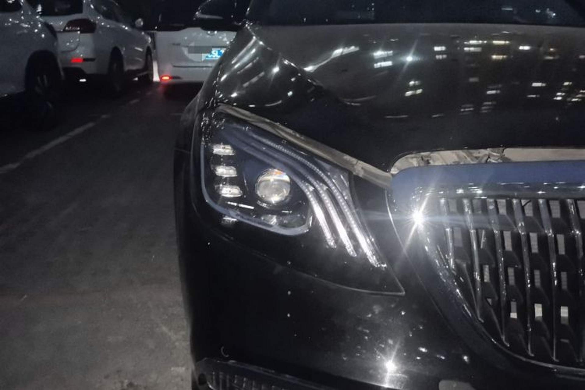 Used Mercedes-Benz S-Class 2017 S 320 L Business Model Right Front Headlight