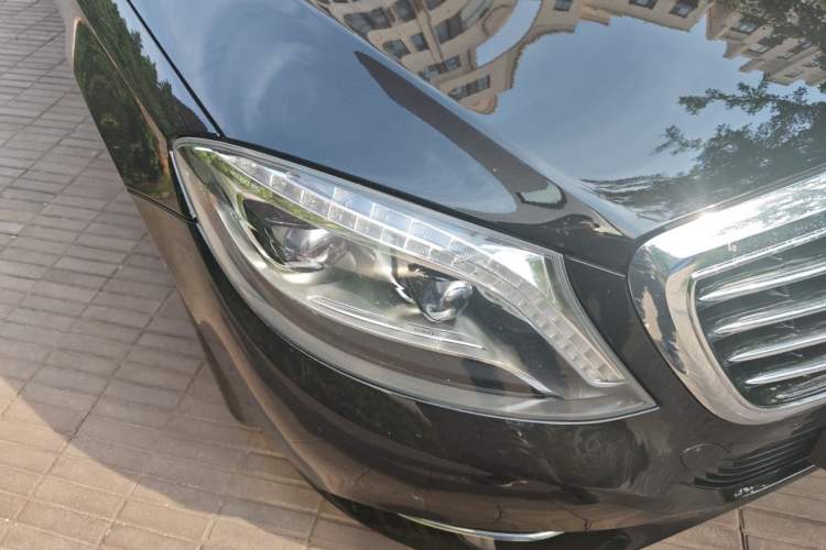 Used Mercedes-Benz S-Class 2017 S 320 L Luxury Model Right Front Headlight