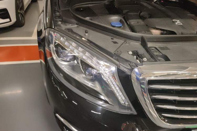 Used Mercedes-Benz S-Class 2017 S 400 L 4MATIC Right Front Headlight